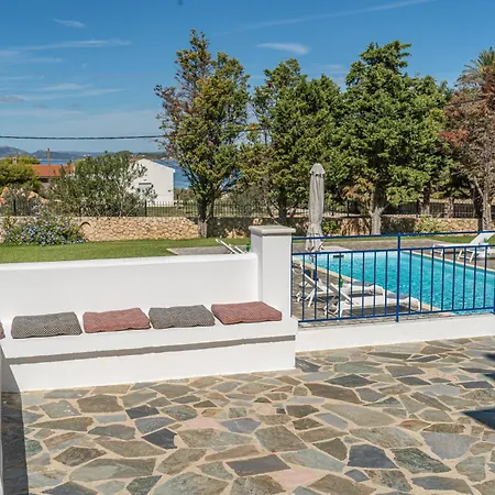 Eglina Celeste Villa Minia